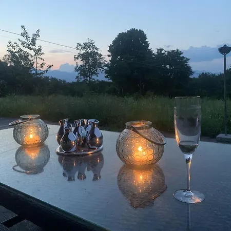 In 6 Bedroom In Biella Region * Cerrione