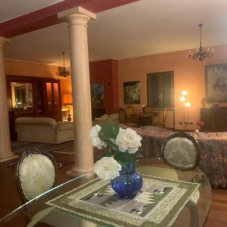 In 6 Bedroom In Biella Region *