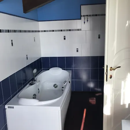 In 6 Bedroom In Biella Region Gæstehus Cerrione