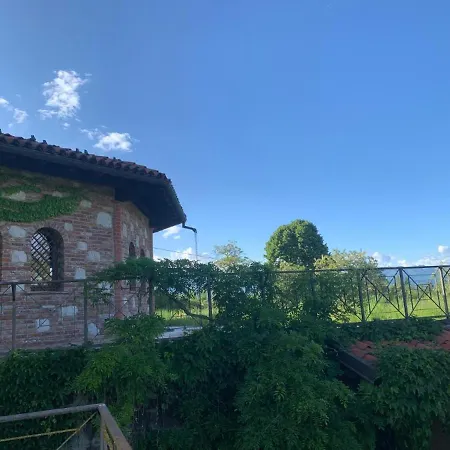 In 6 Bedroom In Biella Region * Cerrione