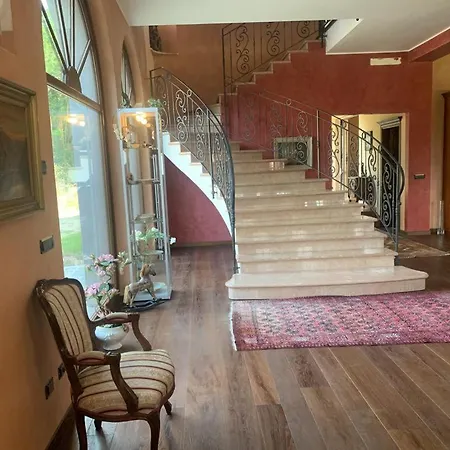 In 6 Bedroom In Biella Region Cerrione